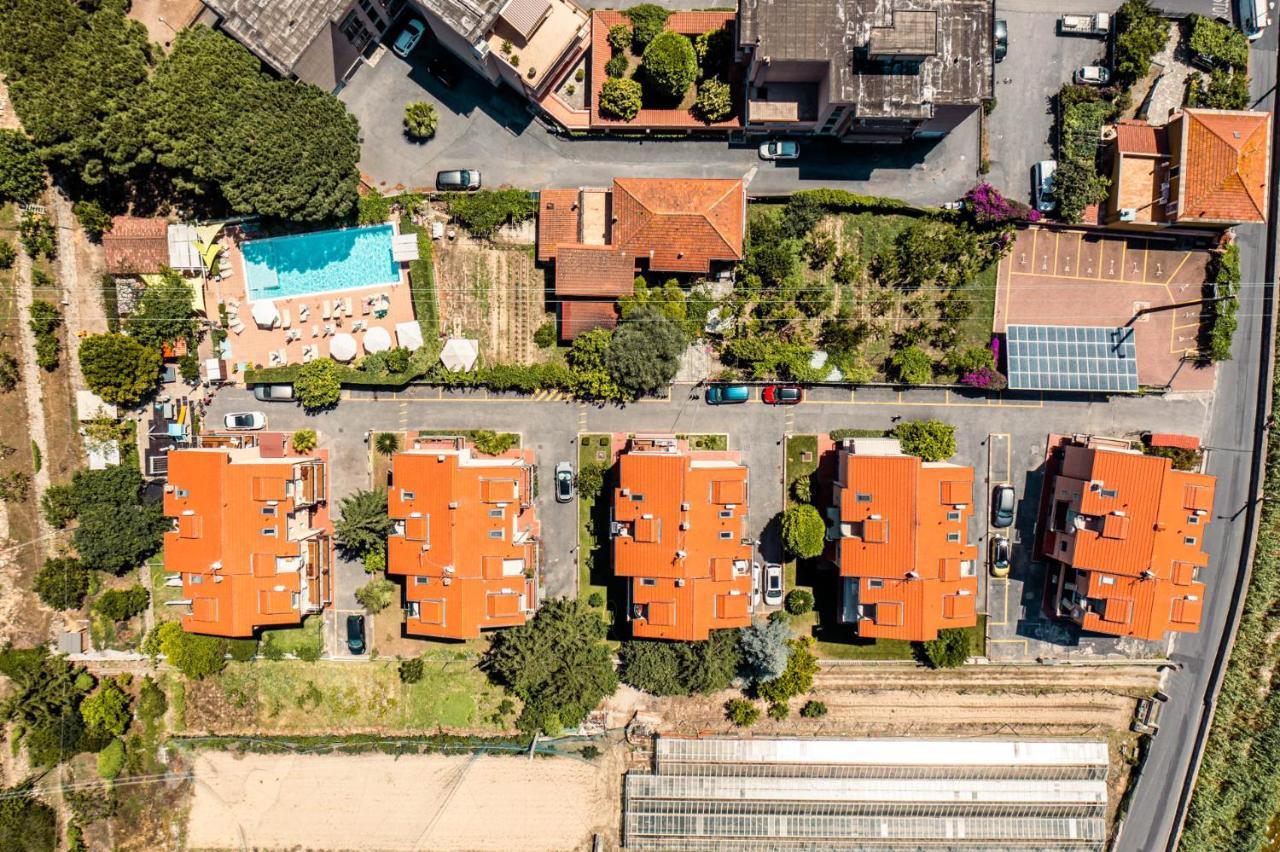 Residence Holidays Пьетра-Лигуре Экстерьер фото